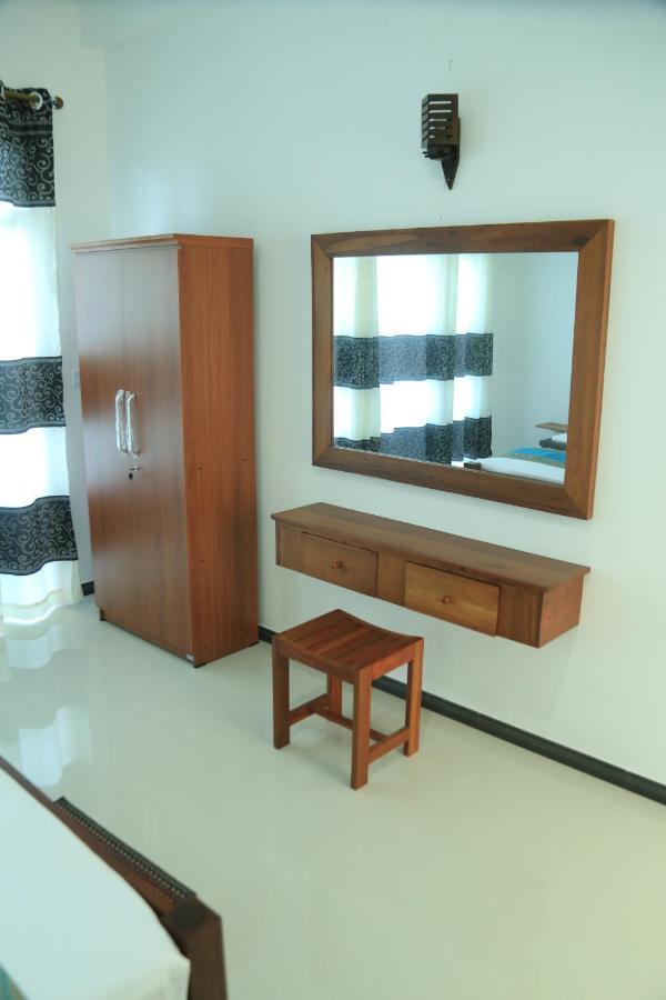 Sri Villa Rest Hikkaduwa Dış mekan fotoğraf